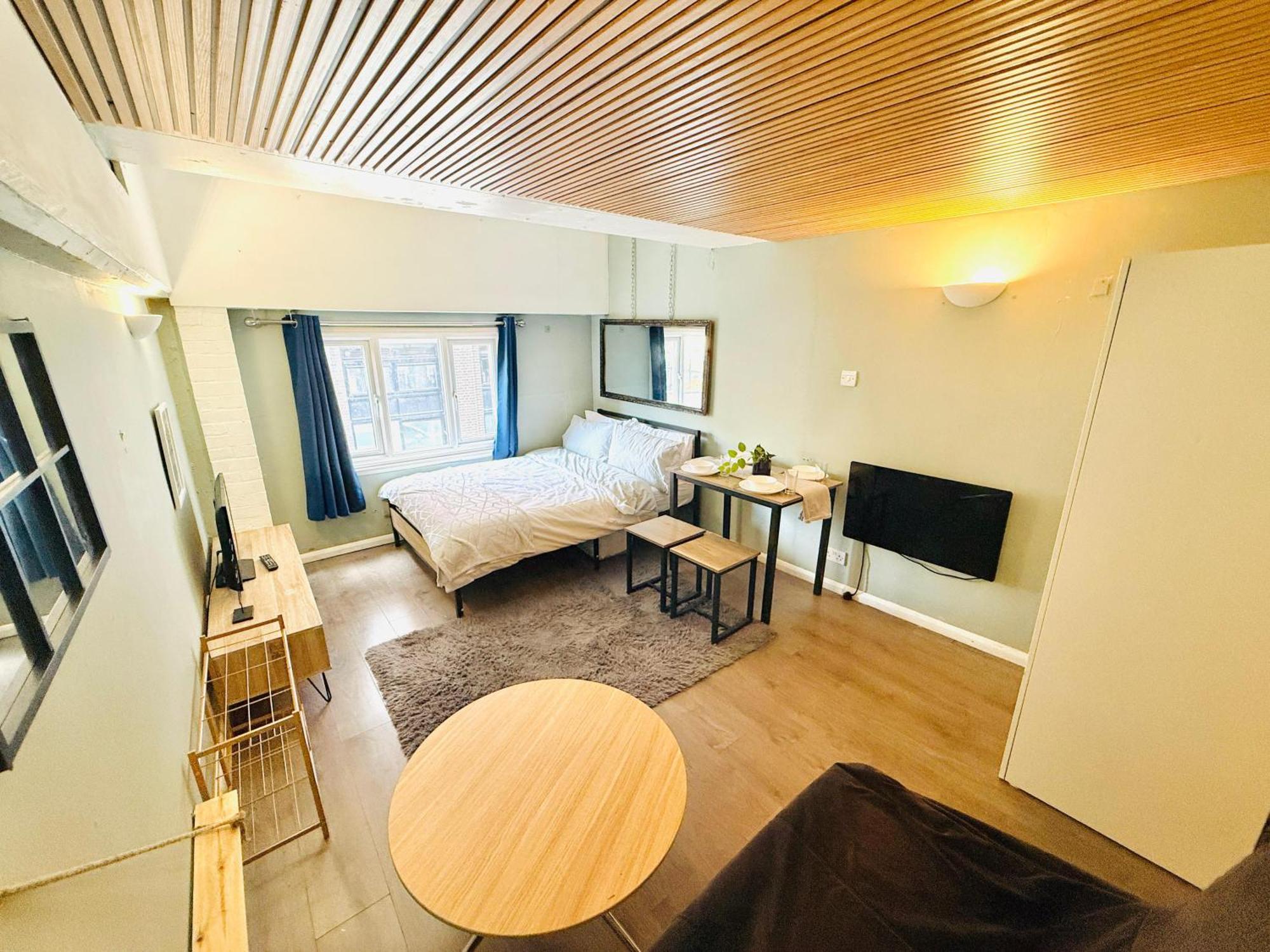 Stylish & Your East Hideaway Appartement *